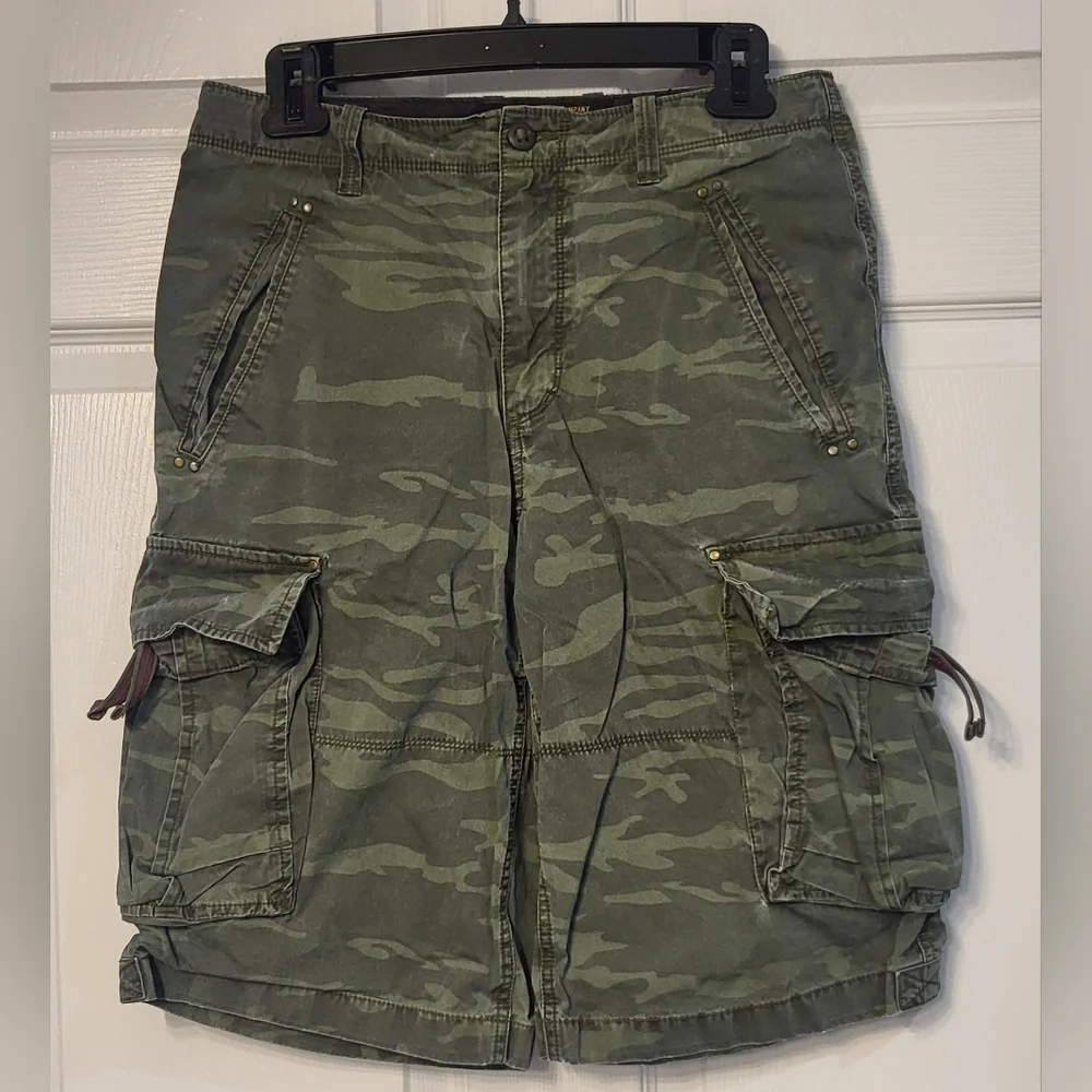 Old Navy Camouflage Shorts Size 16